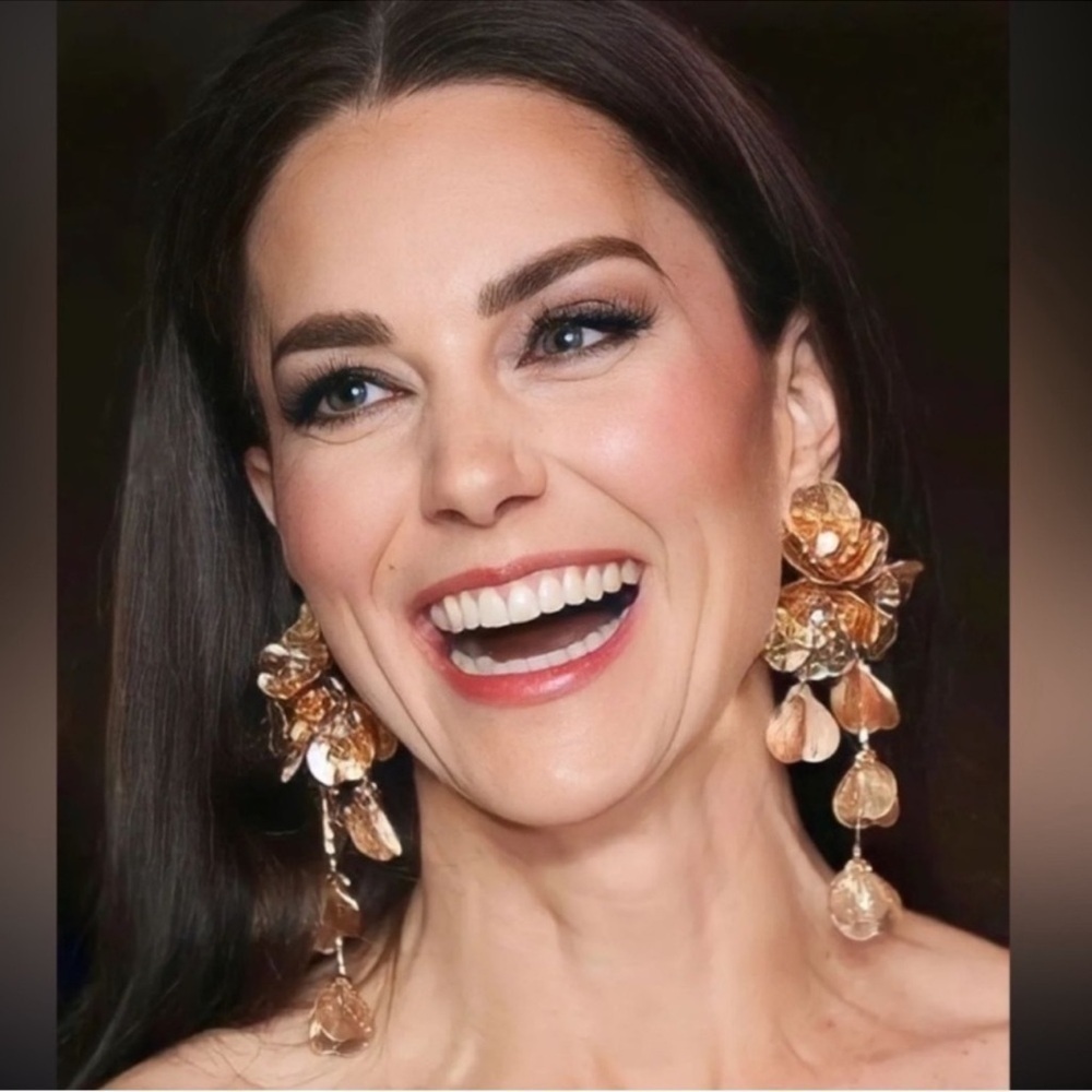 Zara Kate Middleton cascading floral earrings